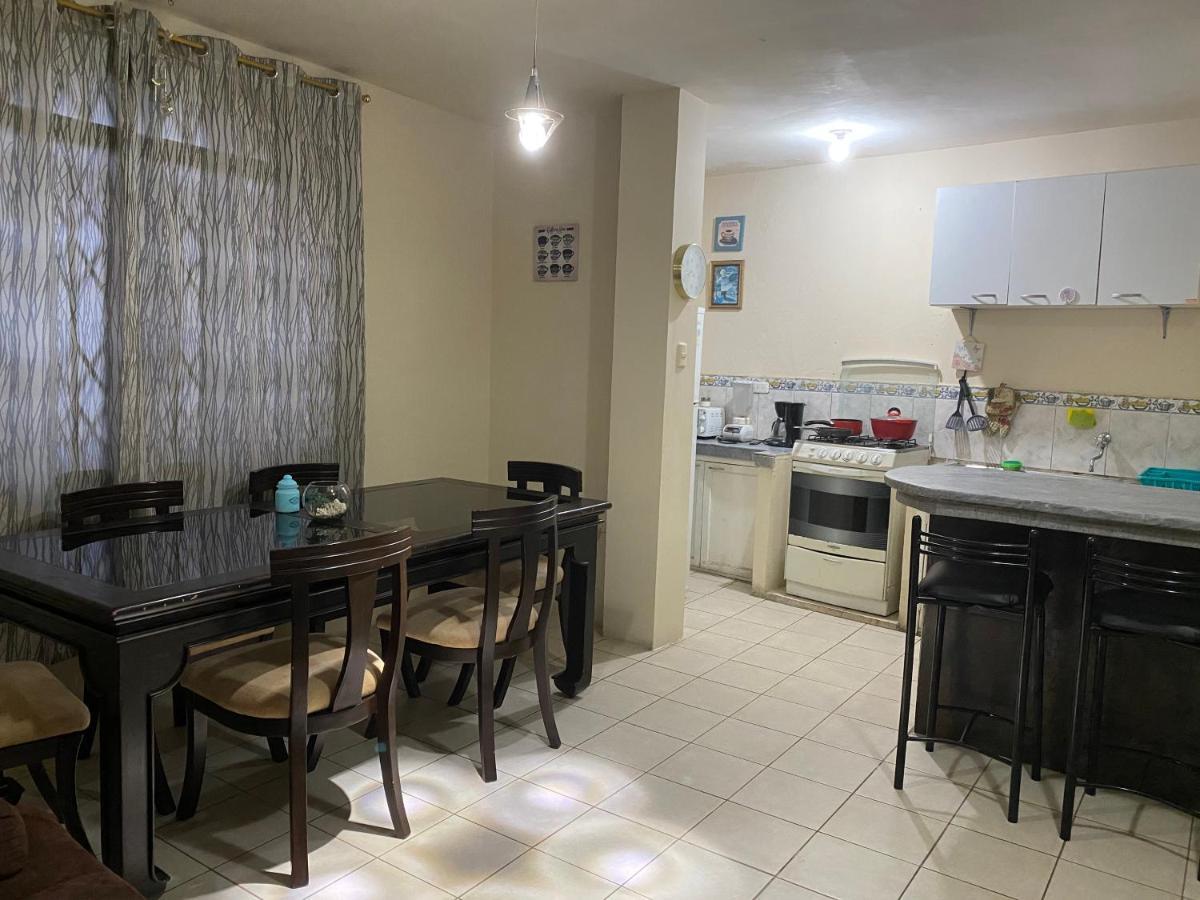 Playa Suites, Cerca Del Malecon マンタ エクステリア 写真