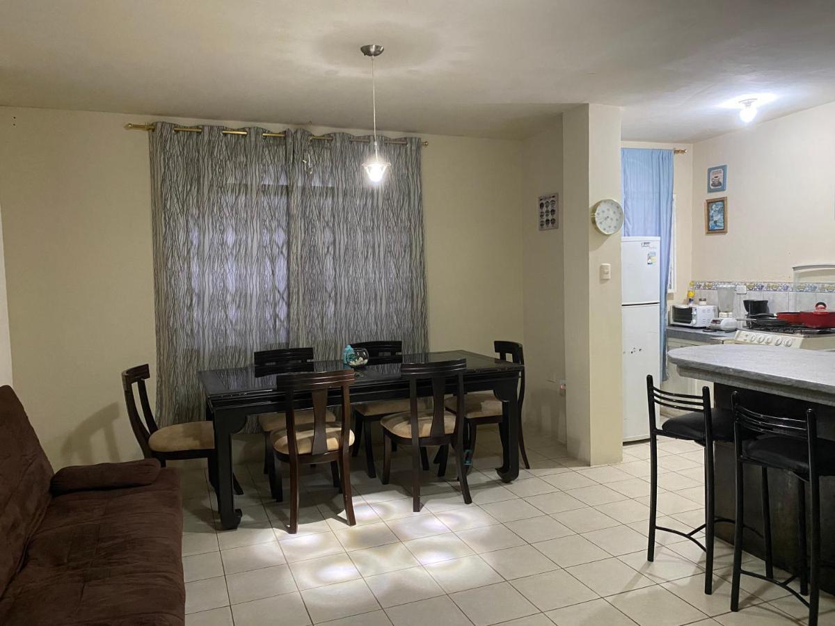 Playa Suites, Cerca Del Malecon マンタ エクステリア 写真