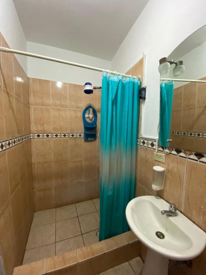 Playa Suites, Cerca Del Malecon マンタ エクステリア 写真