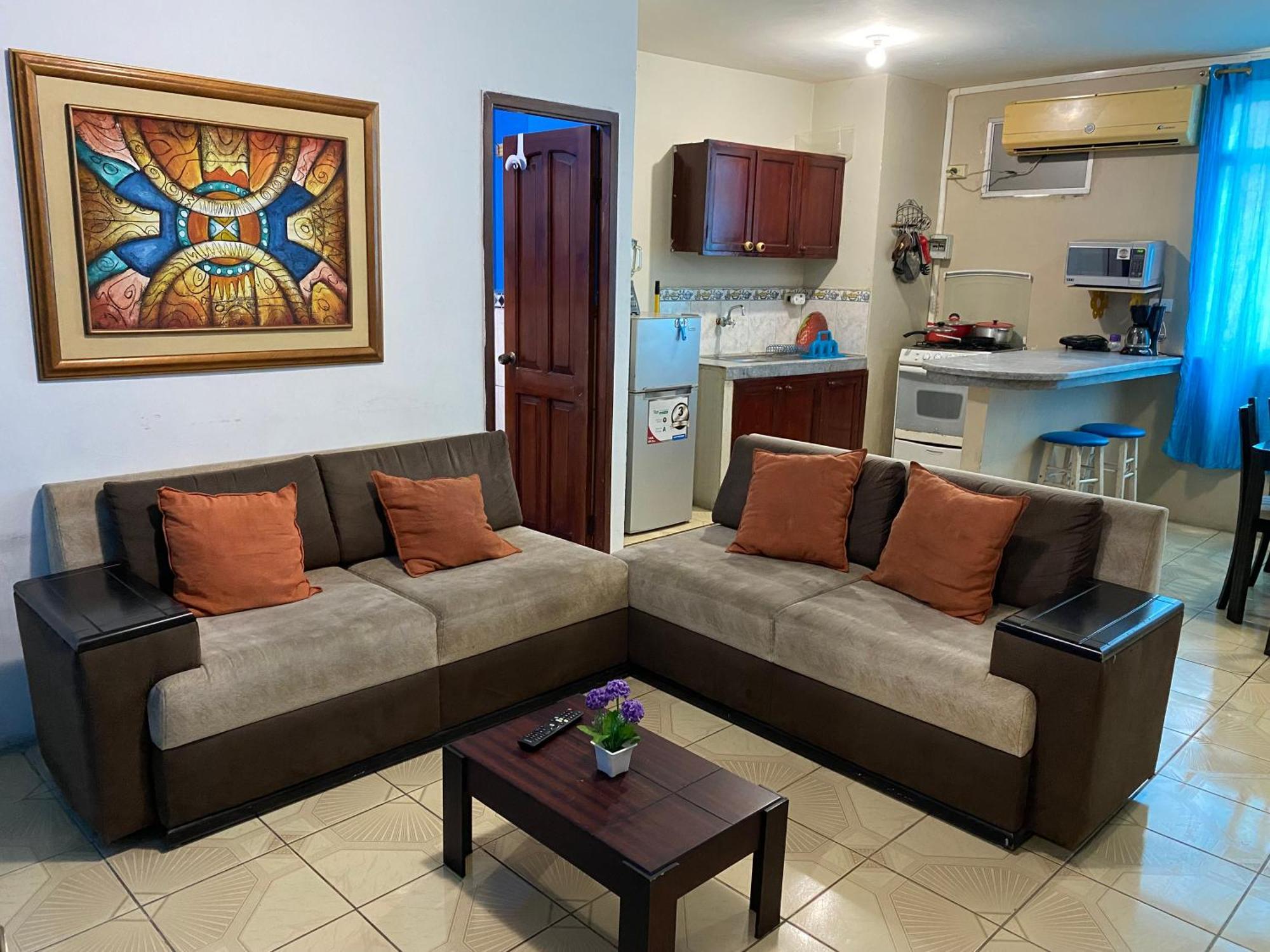 Playa Suites, Cerca Del Malecon マンタ エクステリア 写真
