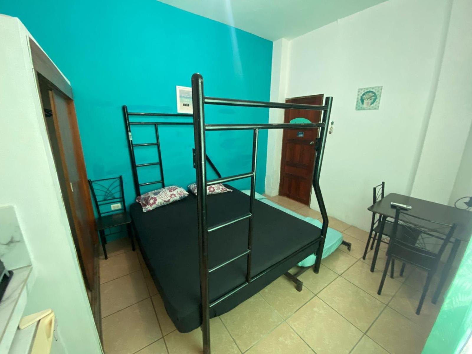 Playa Suites, Cerca Del Malecon マンタ エクステリア 写真