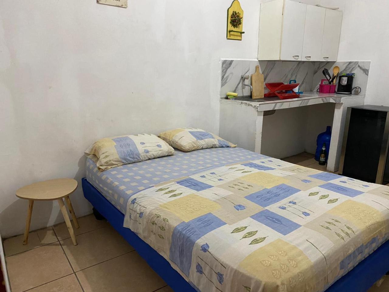 Playa Suites, Cerca Del Malecon マンタ エクステリア 写真